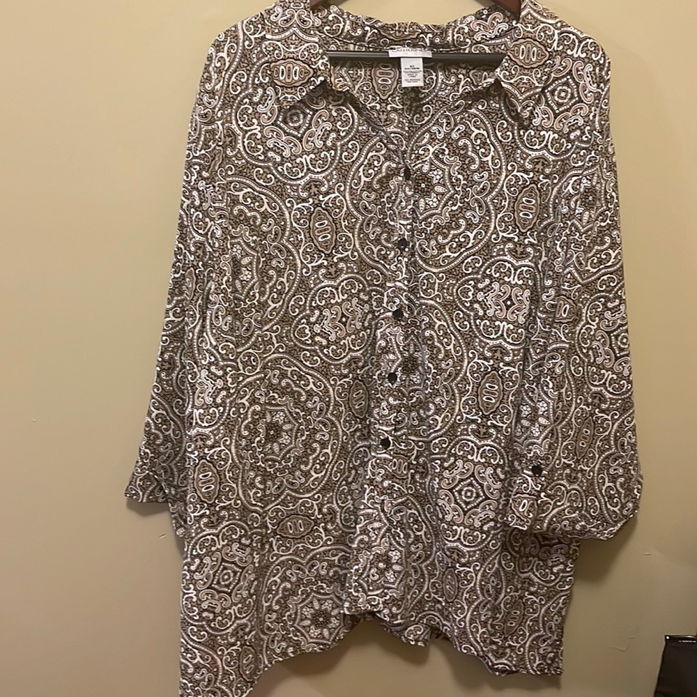Catherine’s size 5x paisley button down blouse